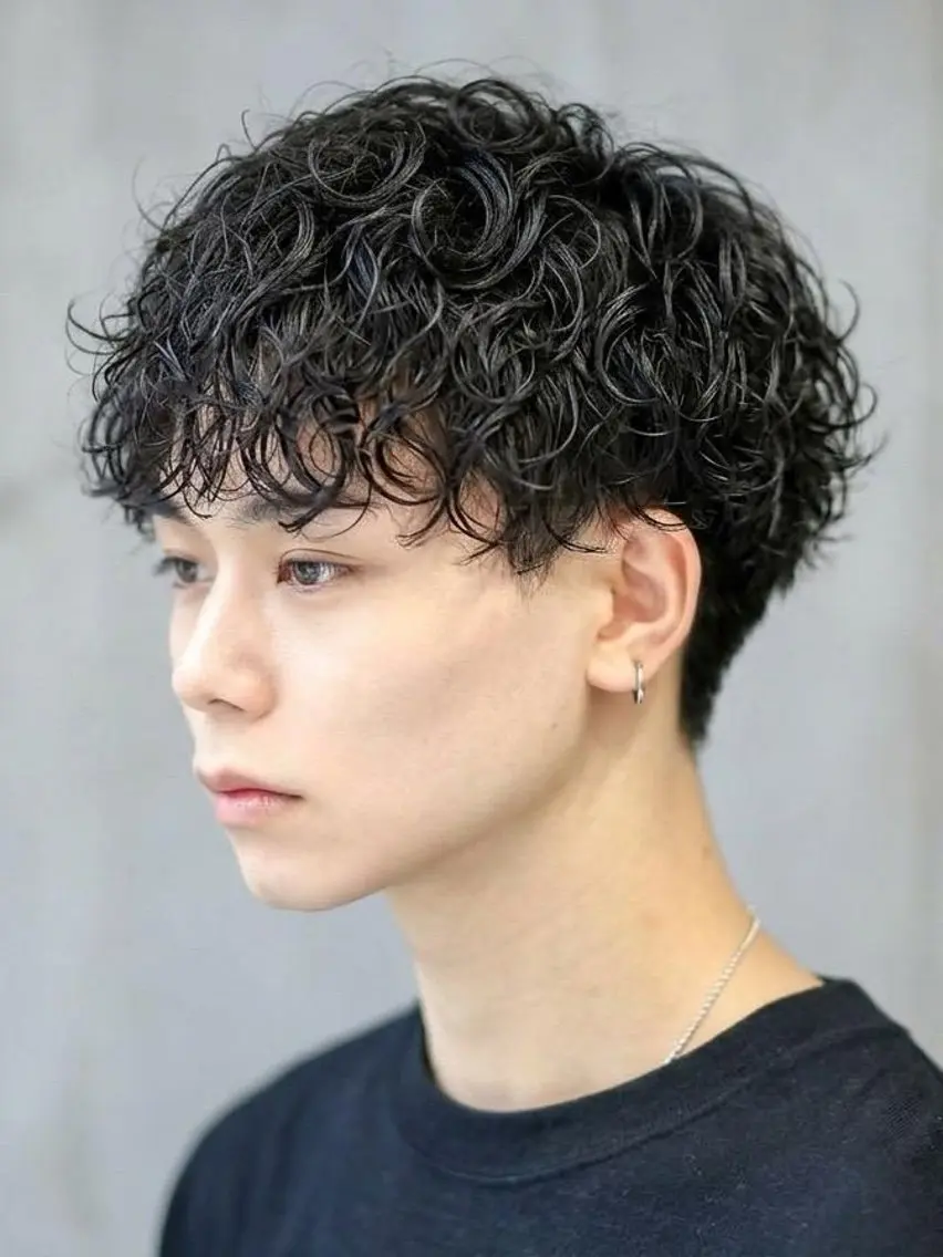 ショート カラー カット パーマ 艶髪⭐️白髪ぼかし ⭐️田玉裕樹のヘアスタイル