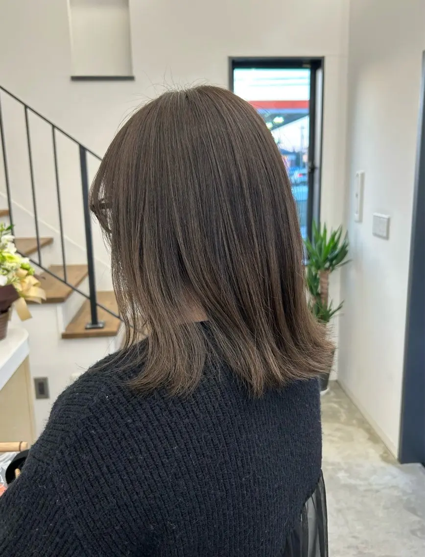 ミディアム ヘアカラー 本澤 朋香のヘアスタイル