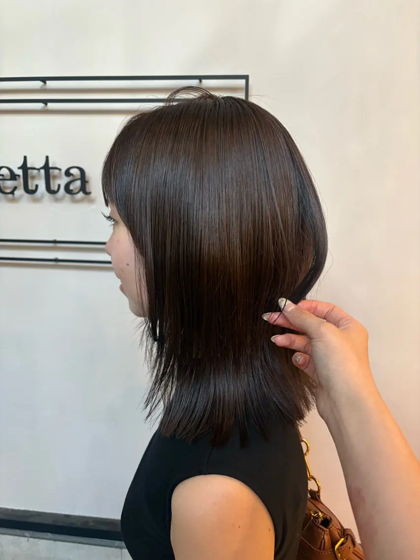 ミディアム カラー くびれヘア 外ハネヘア カット ヘアカラー トリートメント 艶カラー/髪質改善 kyoka🫧のヘアスタイル