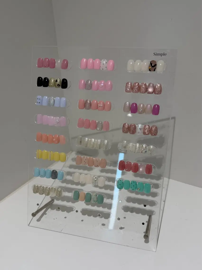 ネイル アートネイル シンプルネイル A. Kawaguchiのネイルデザイン