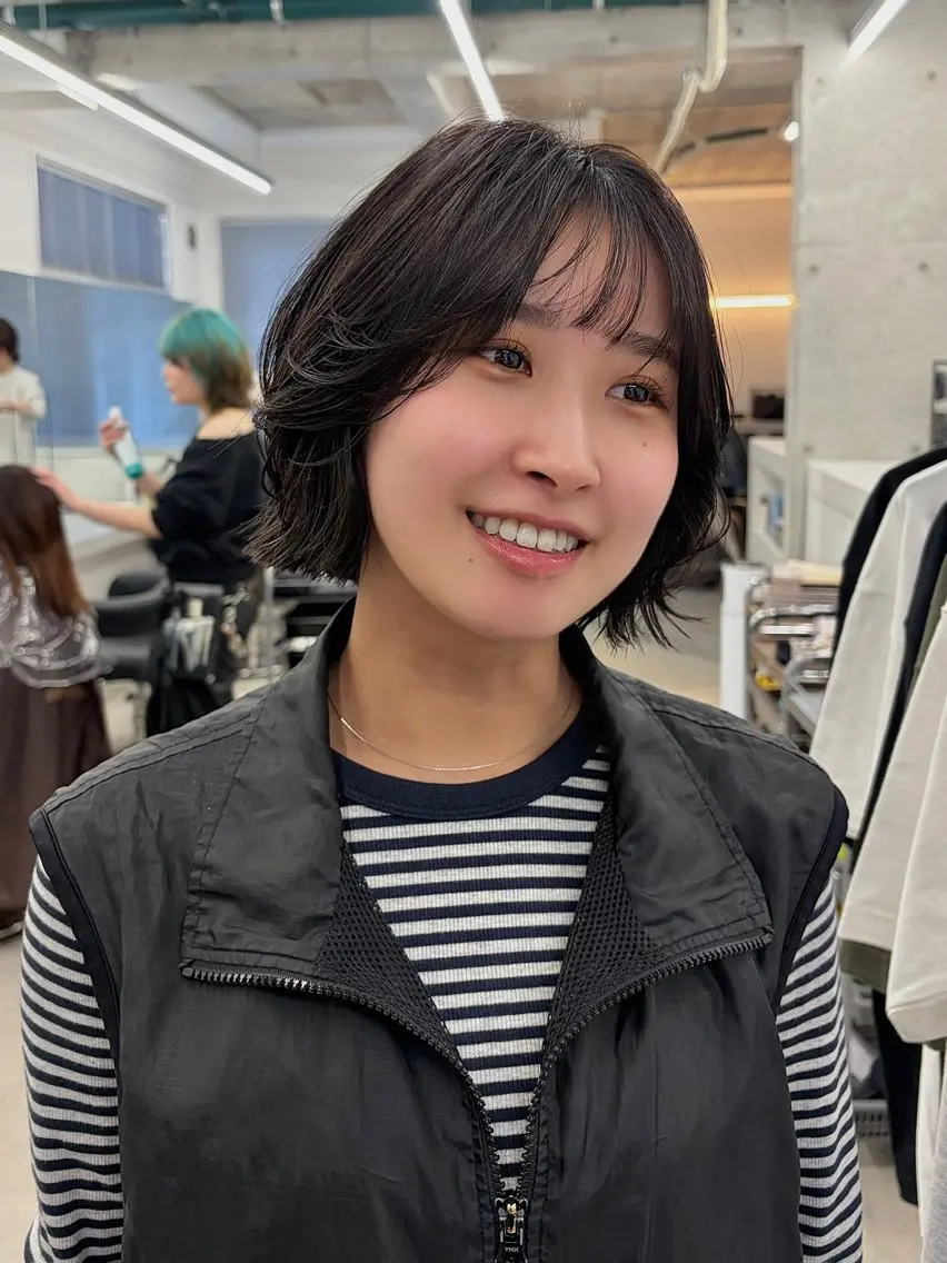 ショート カラー ベージュカラー ブラウンカラー 透明感カラー くびれヘア 韓国風ヘア カット ヘアカラー トリートメント cana 札幌レイヤースタイルのヘアスタイル