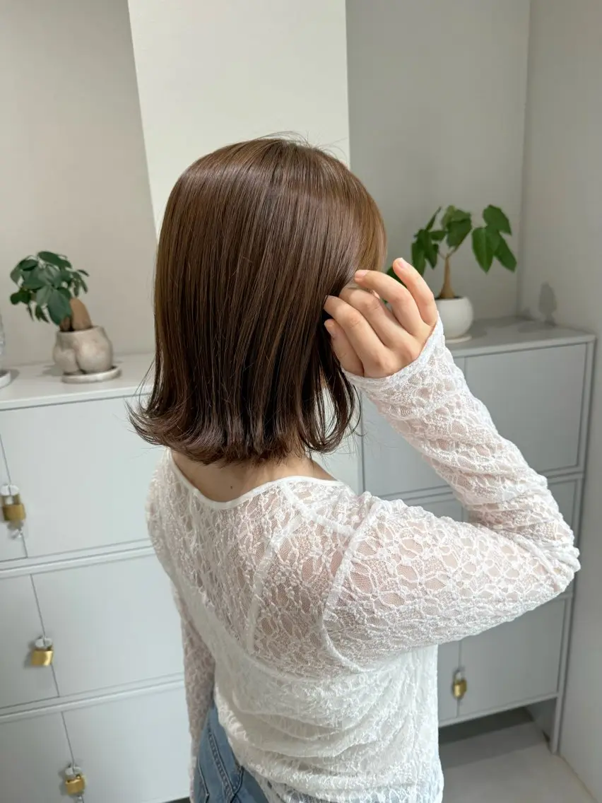 カラー ベージュカラー オリーブベージュ ヘアカラー 檜 果歩のヘアスタイル
