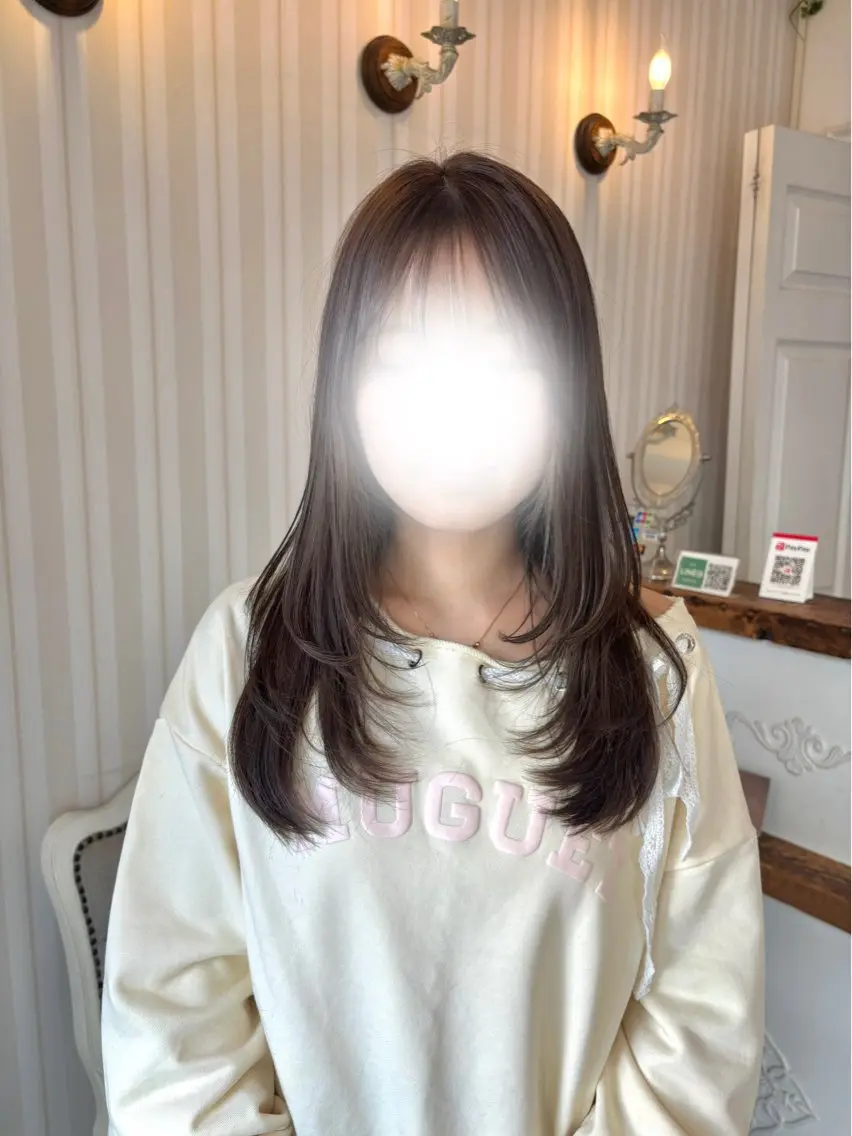 セミロング カラー ベージュカラー オリーブベージュ レイヤーカット カット ヘアカラー トリートメント 🎼レイヤー/透明感 カラー/nene♬のヘアスタイル