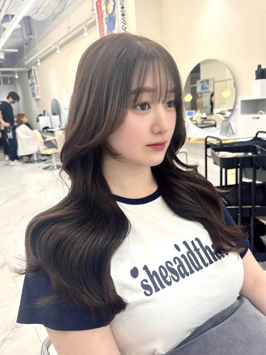 ロング カラー ヘアアレンジ ベージュカラー くびれヘア レイヤーカット🤍 RINAのヘアスタイル