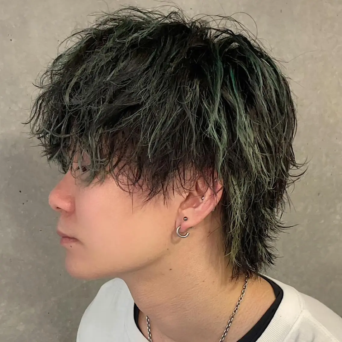 ショート パーマ メンズ メンズブリーチ メンズパーマ メンズツイストパーマ ツイストスパイラルパーマ メンズウルフカット カット パーマ メンズパーマの達人 KAITOのヘアスタイル