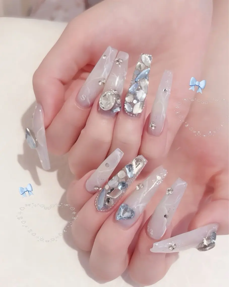 ネイル オーロラネイル チークネイル 桜ネイル クリアネイル ドット ハンドネイル Rin Nail Shinokuboのネイルデザイン