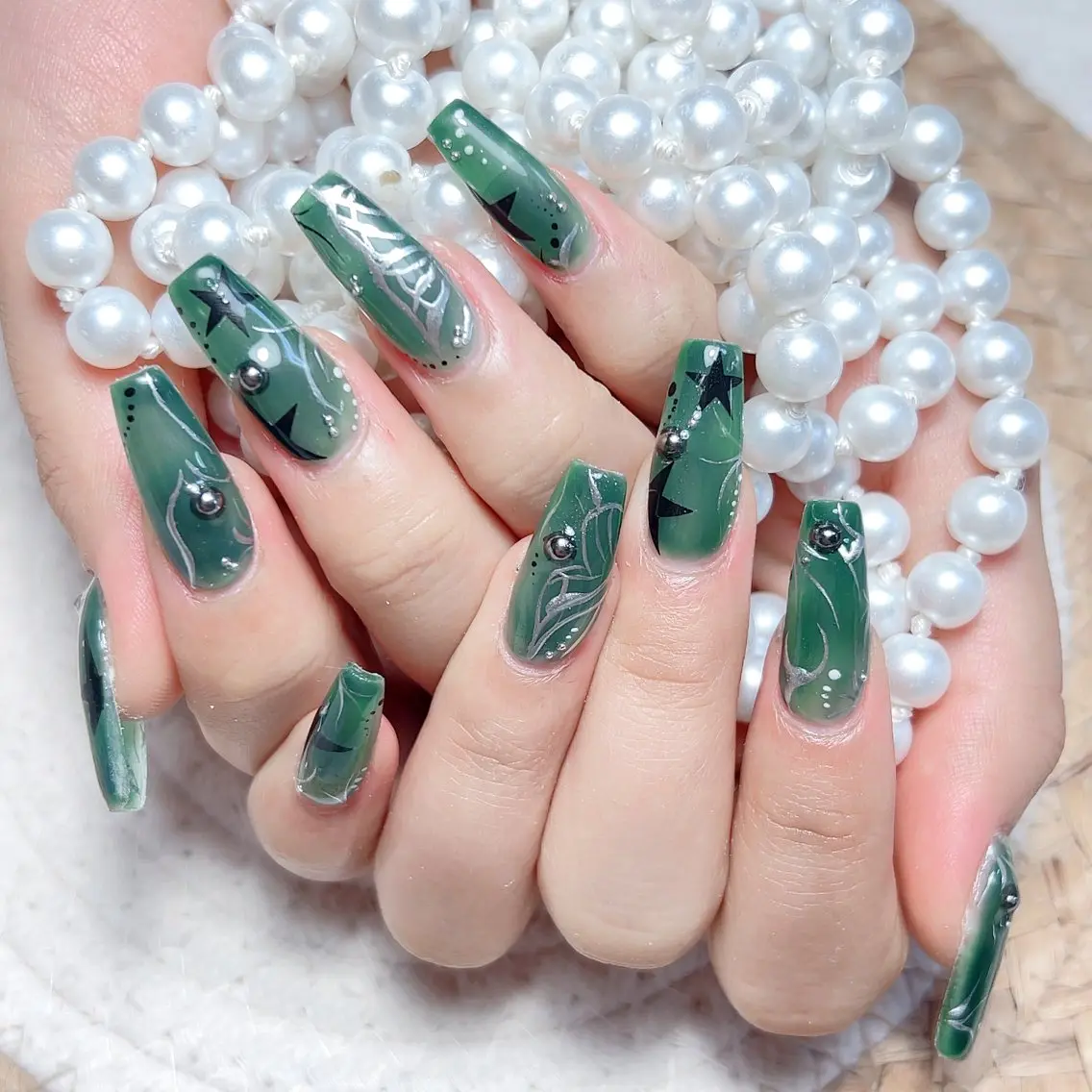ネイル ハンドネイル 🎀M nails✨ ビューティーのネイルデザイン