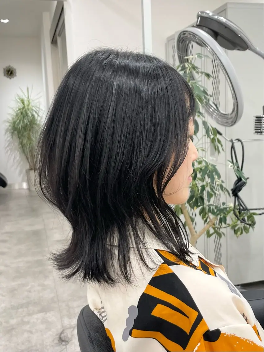 ミディアム ミディアムレイヤー レイヤーカット カット ⭐トレンドカット&カ ラーCocoro🪿のヘアスタイル