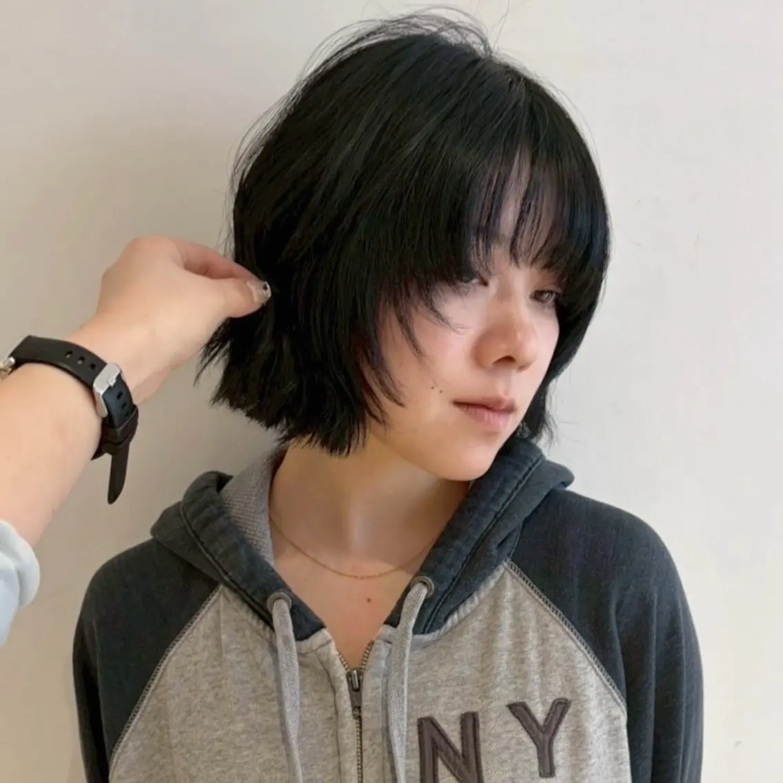 ショート ボブレイヤー ボブ 顔周りカット ハッシュカット レイヤーカット カット ヘアカラー レイヤー特化🪽 yuka【高円寺】のヘアスタイル