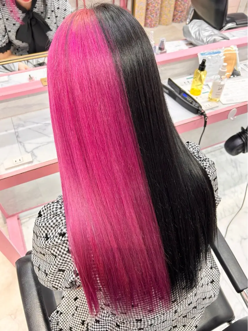 ロング カラー デザインカラー ダブルカラー ヘアカラー トリートメント レイン🌏🌱 似合わせ/ハイトーンのヘアスタイル