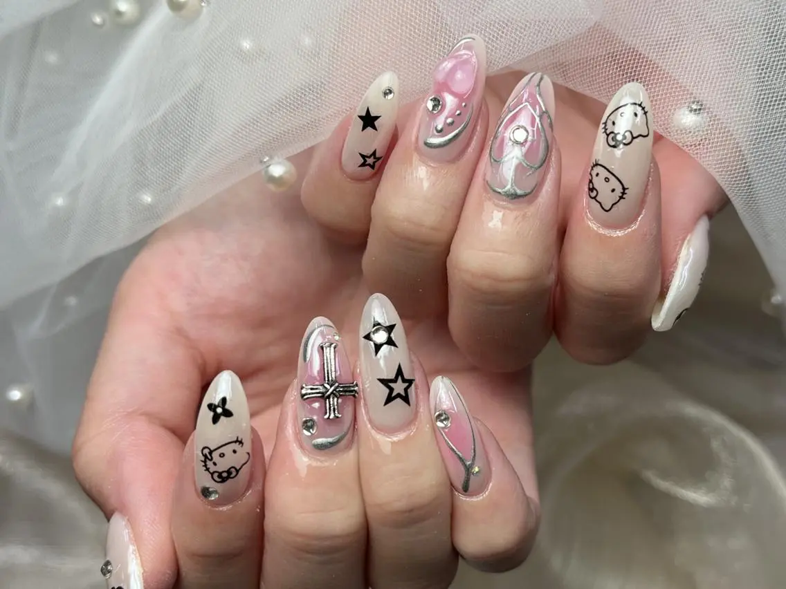 ネイル アートネイル ガーリー ハンドネイル ToliyDeliy ネイルサロンのネイルデザイン