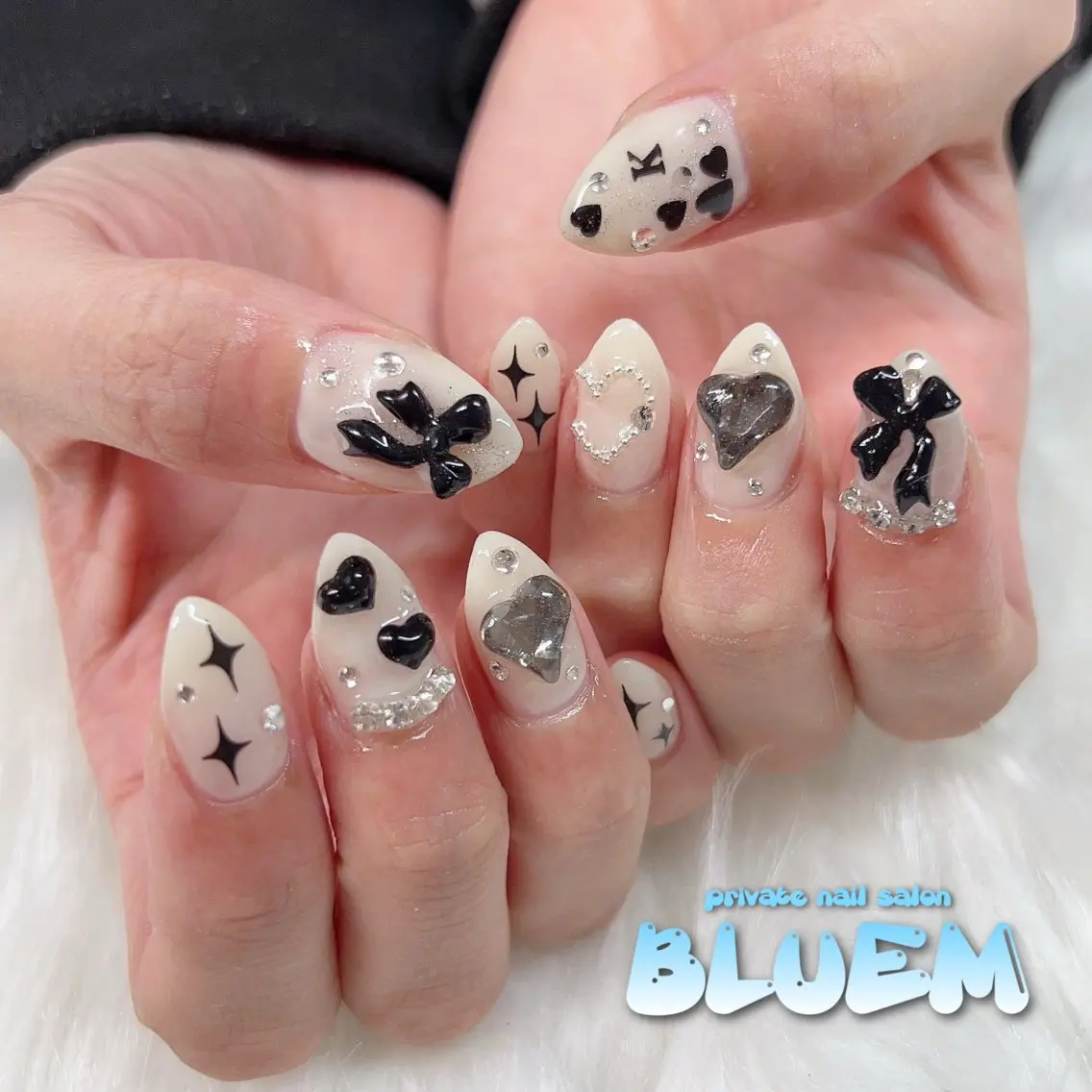 ネイル ハンドネイル BLUEM なな🐶のネイルデザイン