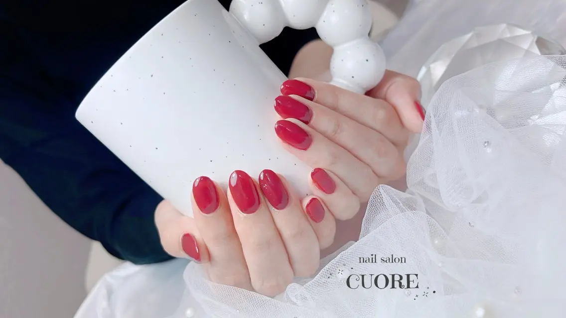 ネイル ワンカラーネイル 赤色 nail salon CUOREのネイルデザイン
