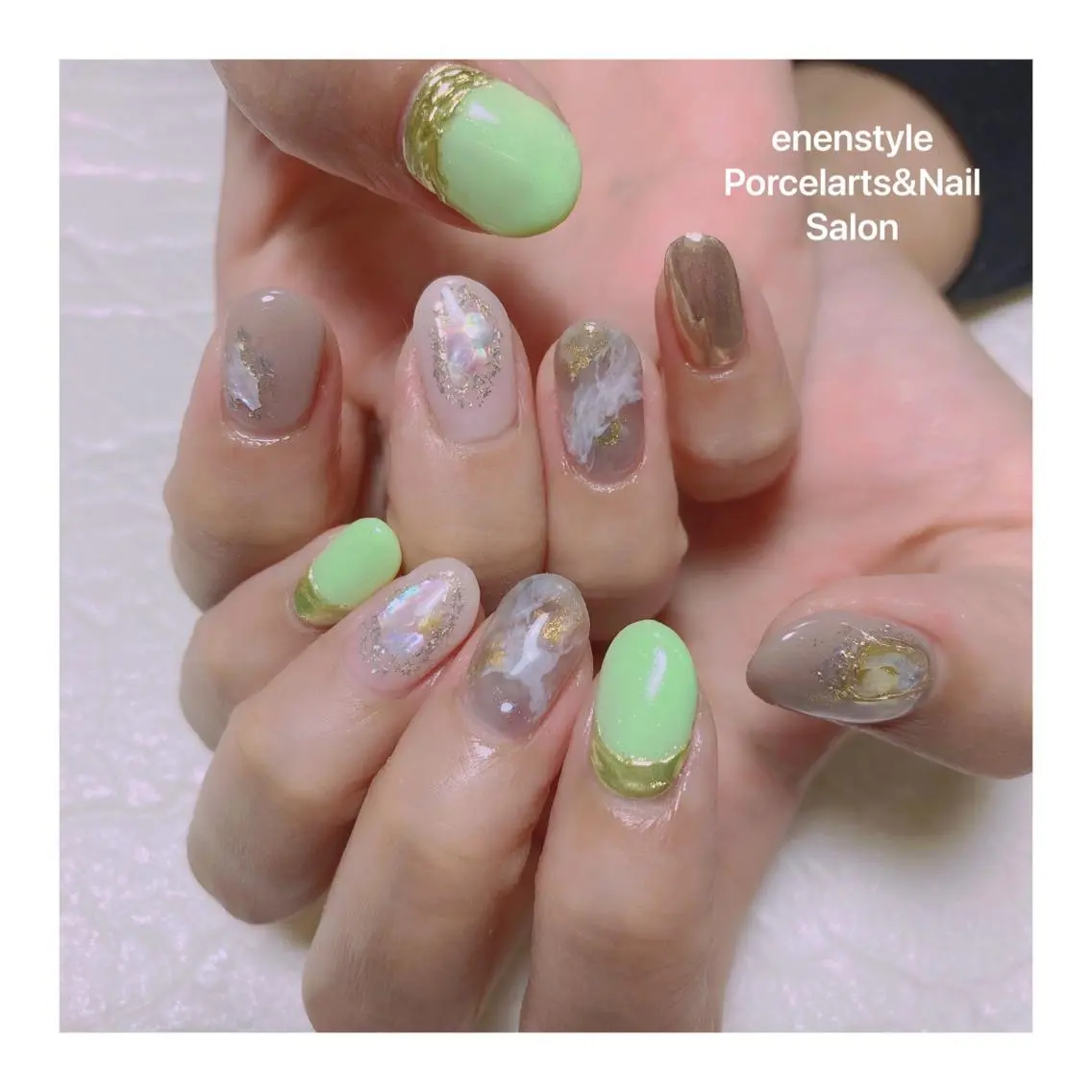ミディアム ネイル ハンドネイル 🐾enen style 🐾のネイルデザイン