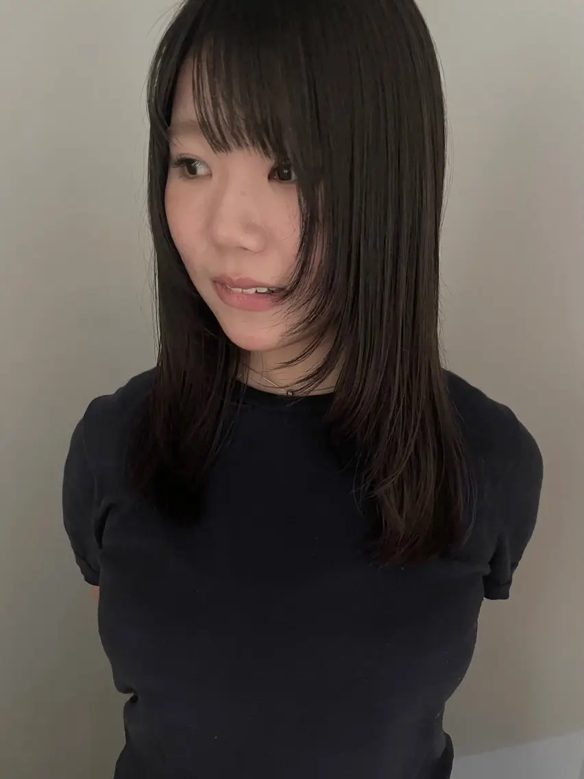 ミディアム レイヤーカット カット haku 芽実のヘアスタイル