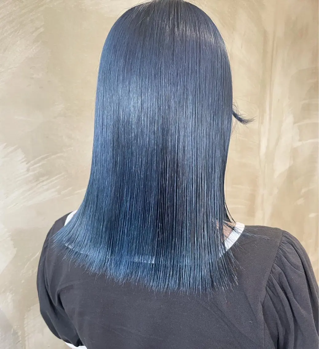 ロング ヘアカラー トリートメント カラー/ダブルカラー グレイカラー椿こはなのヘアスタイル