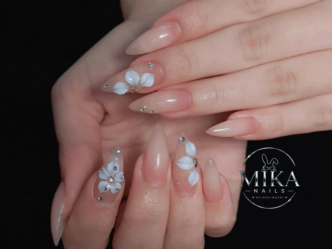 ネイル アートネイル チークネイル ドット フットネイル フレンチネイル ハンドネイル Mika Nailsのネイルデザイン