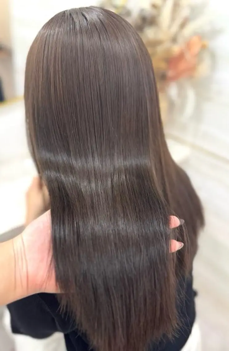 セミロング カラー ブラウンカラー オリーブブラウン ヘアカラー トリートメント 🍒さき🍒大宮/ 透明感カラーのヘアスタイル