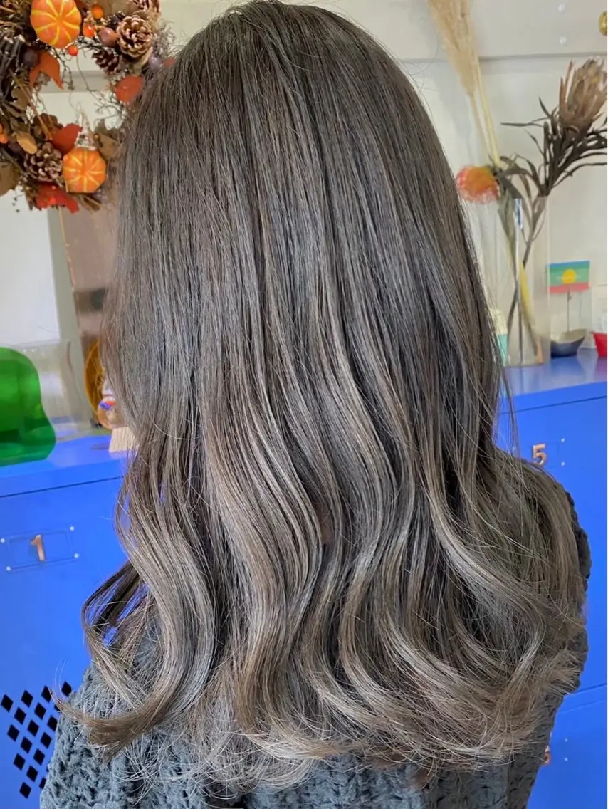 ロング LUCK rizunaのヘアスタイル