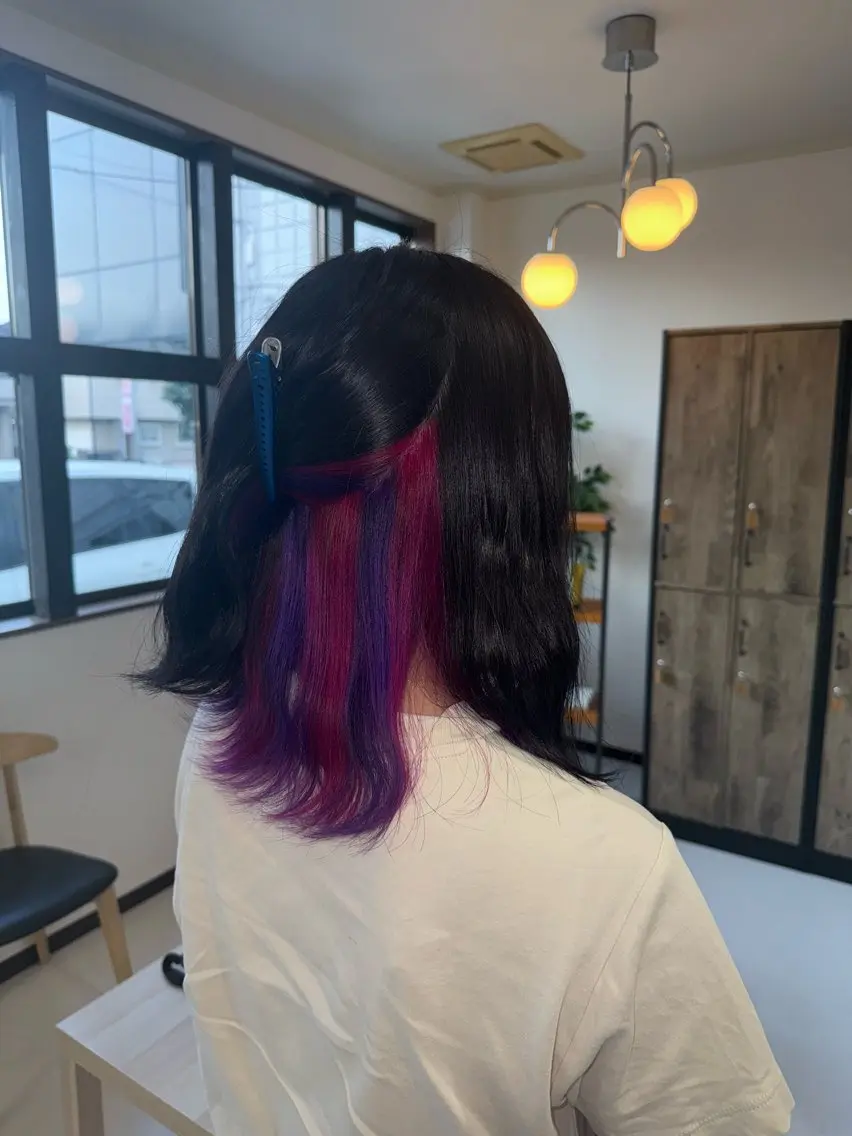 ミディアム ヘアカラー 手塚 麗のヘアスタイル