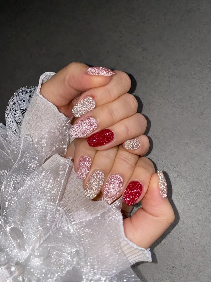 ネイル I-nailロング /ワンホン/キラキラのネイルデザイン