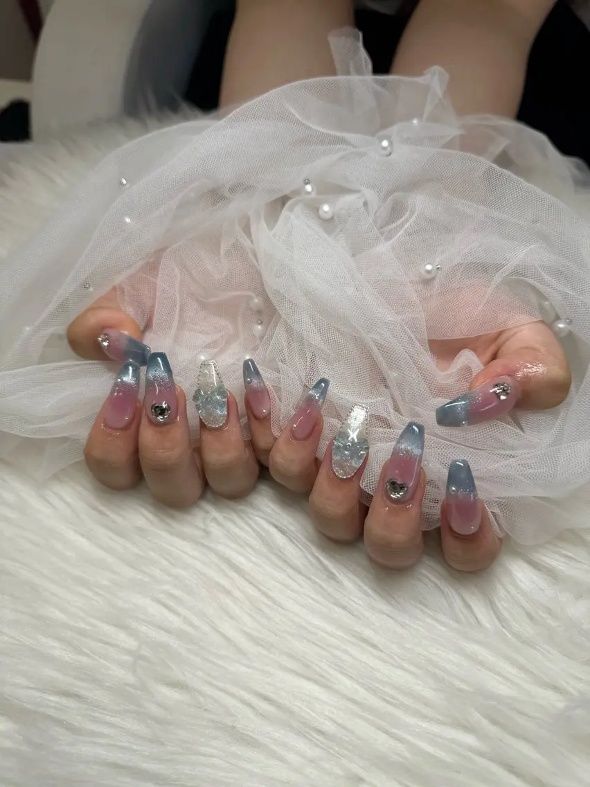 ネイル ハンドネイル AOAQUA SHIORIのネイルデザイン