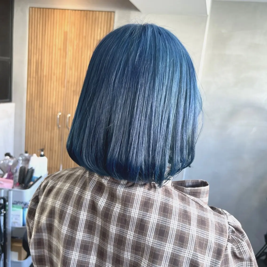 ミディアム カラー ブルーカラー カット ヘアカラー トリートメント ブリーチなしWカラー ✨縮毛矯正✨ワタベのヘアスタイル