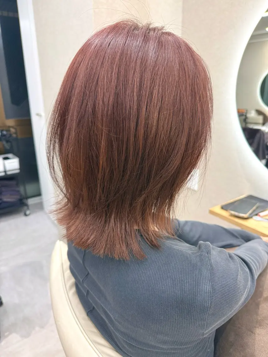 ミディアム ピンクブラウン レイヤーカット TOMOKI 大宮のヘアスタイル
