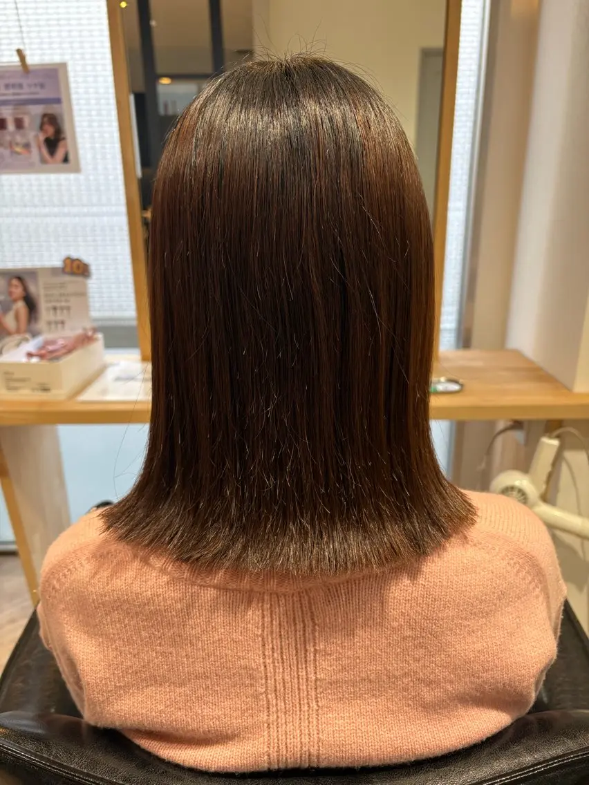 ミディアム 切りっぱなしボブ ボブ 外ハネヘア 荒木 帆香のヘアスタイル
