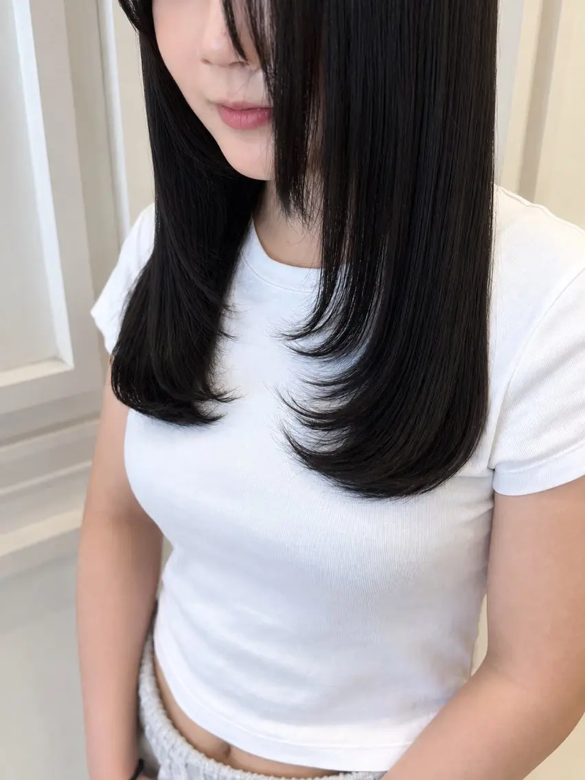 セミロング レイヤーカット カット トリートメント MIO/天王寺/ 髪質改善/艶カラーのヘアスタイル