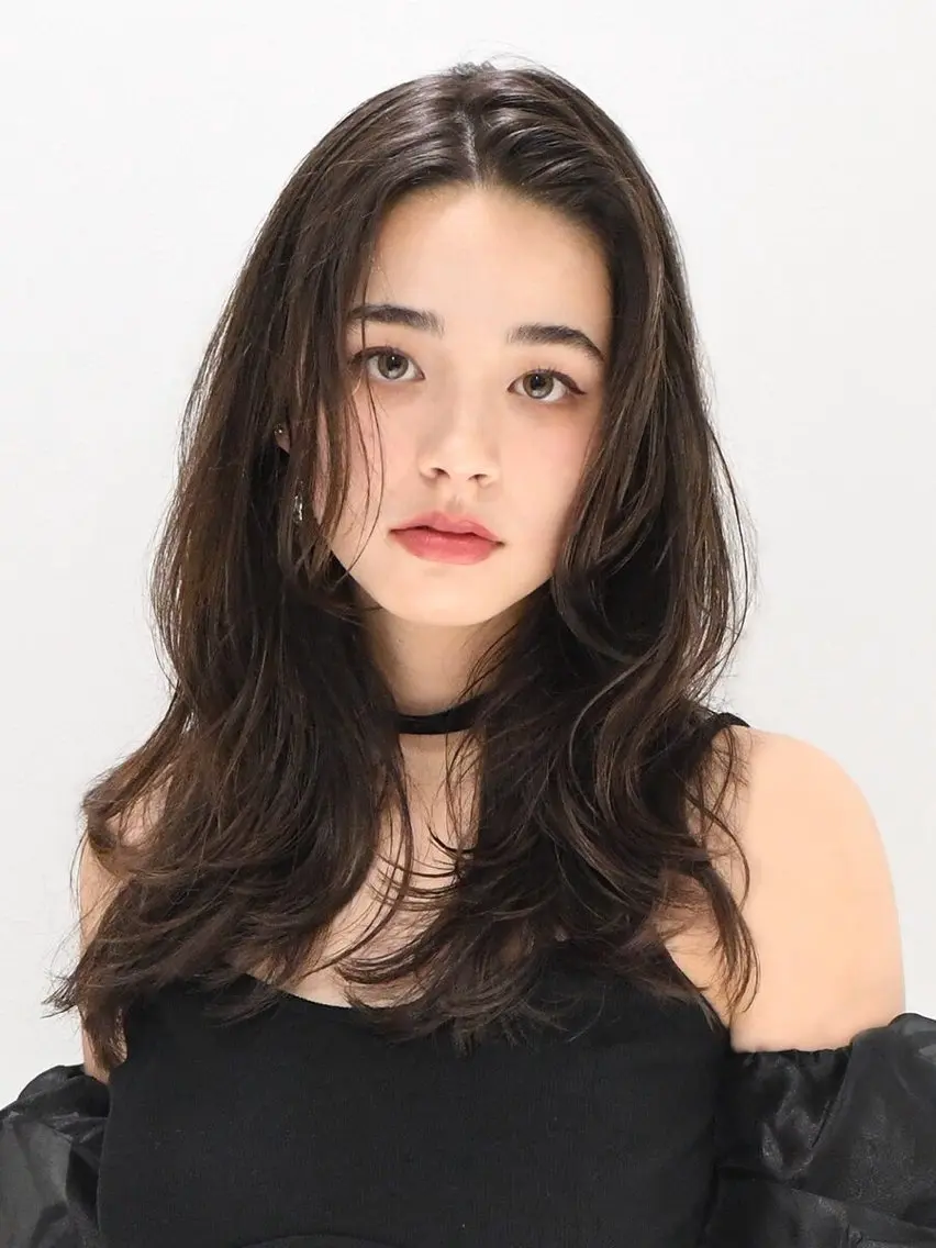 ロング カラー ブリーチ ダブルカラー ハイライトカラー インナーカラー ブリーチなしカラー アース 新越谷店💇‍♀️のヘアスタイル