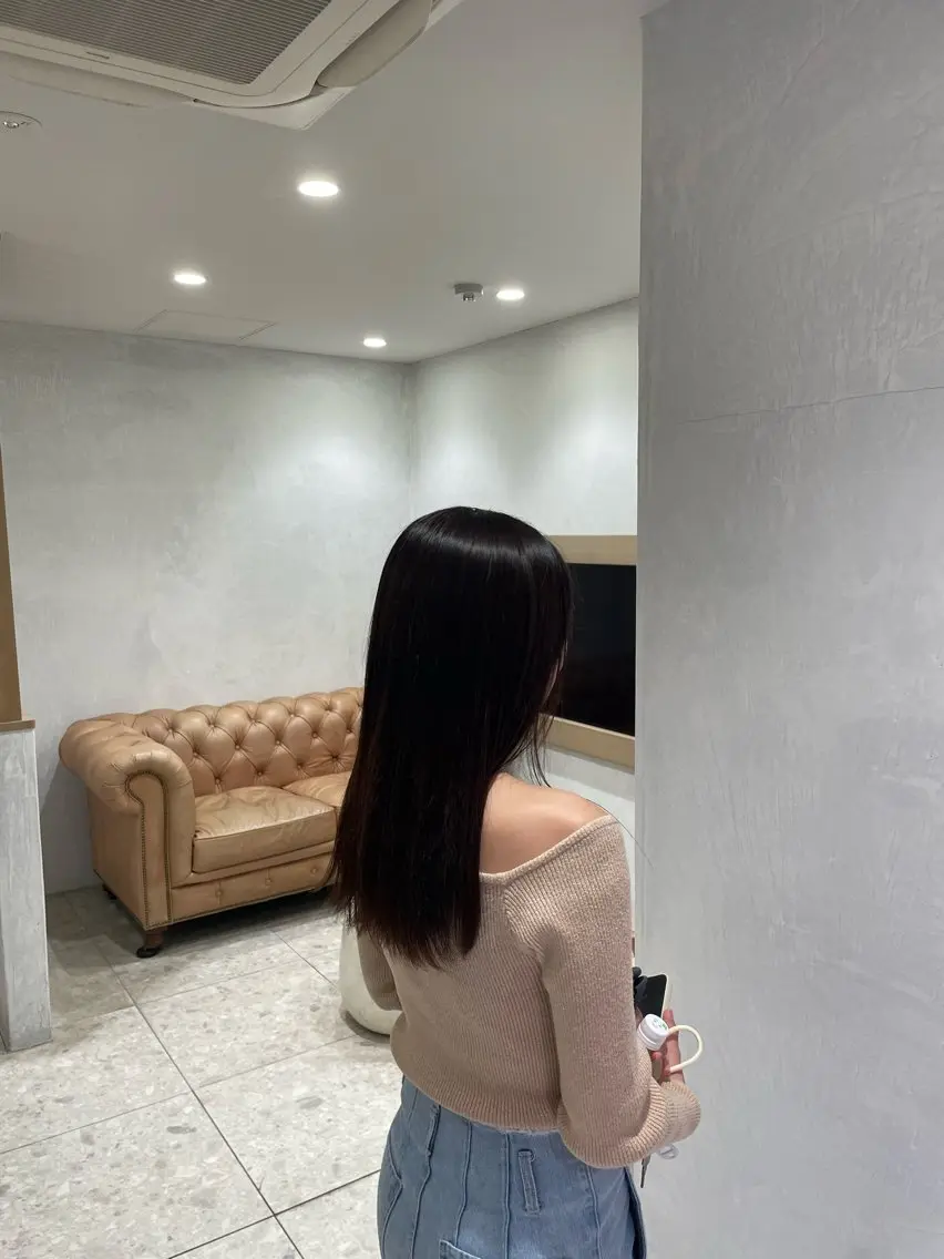 ロング 小林 篤滋郎のヘアスタイル