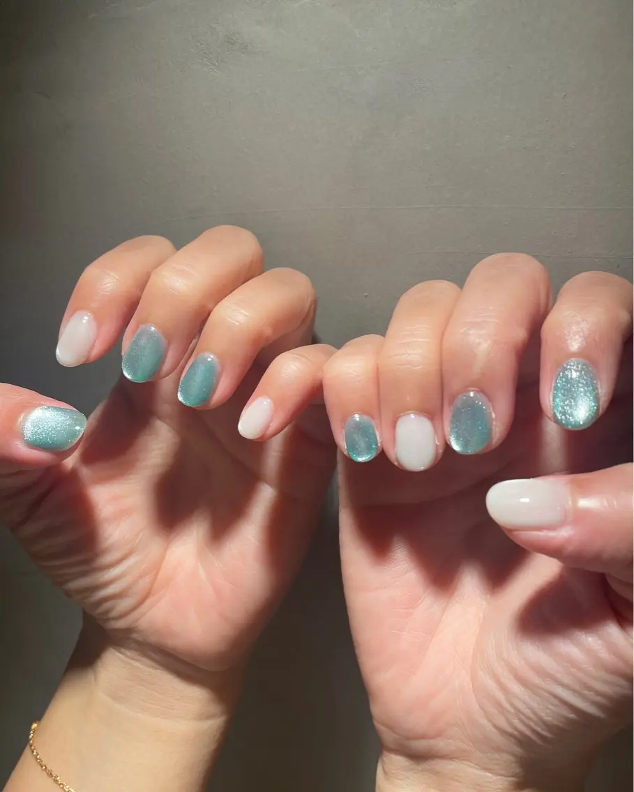 ネイル Rika🌼 シンプル•マグネットのネイルデザイン
