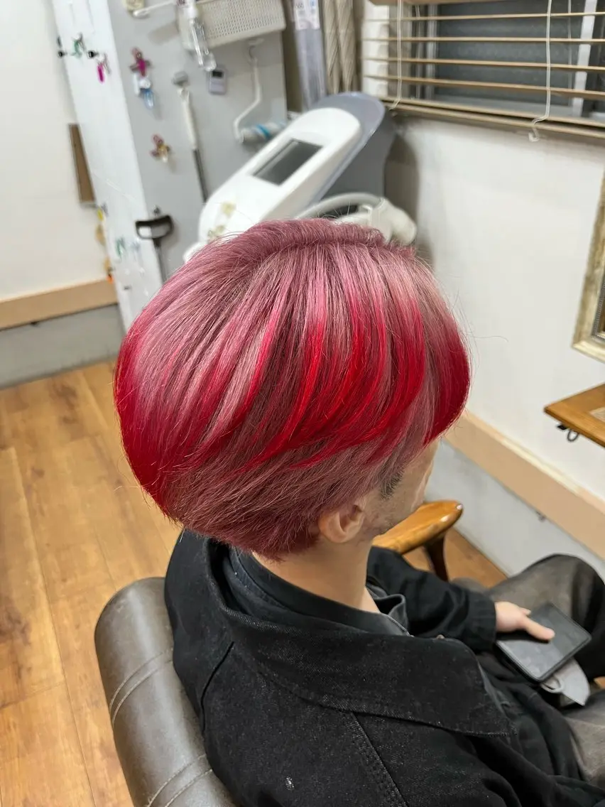 ミディアム カラー メンズ メンズブリーチ メンズインナーカラー ブリーチ ダブルカラー インナーカラー 🫧ハイトーン/ ブリーチ🫧白石航汰のヘアスタイル