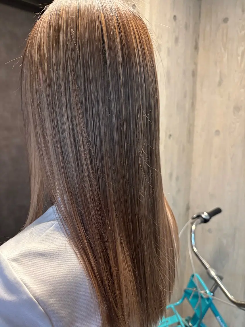 セミロング 縮毛矯正 トリートメント 西岡 乙花のヘアスタイル