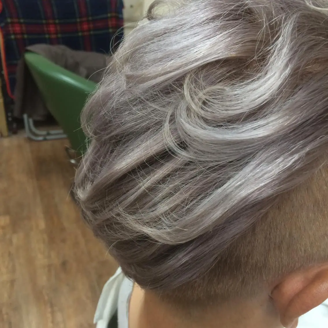 シルバーグラデーションヘアカラー＋トリートメントの写真