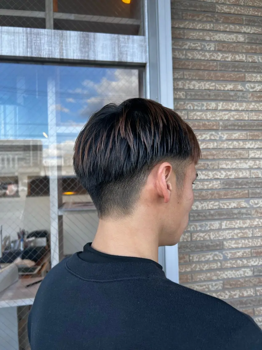 メンズ ツーブロック 刈り上げ 佐藤 茉実のヘアスタイル