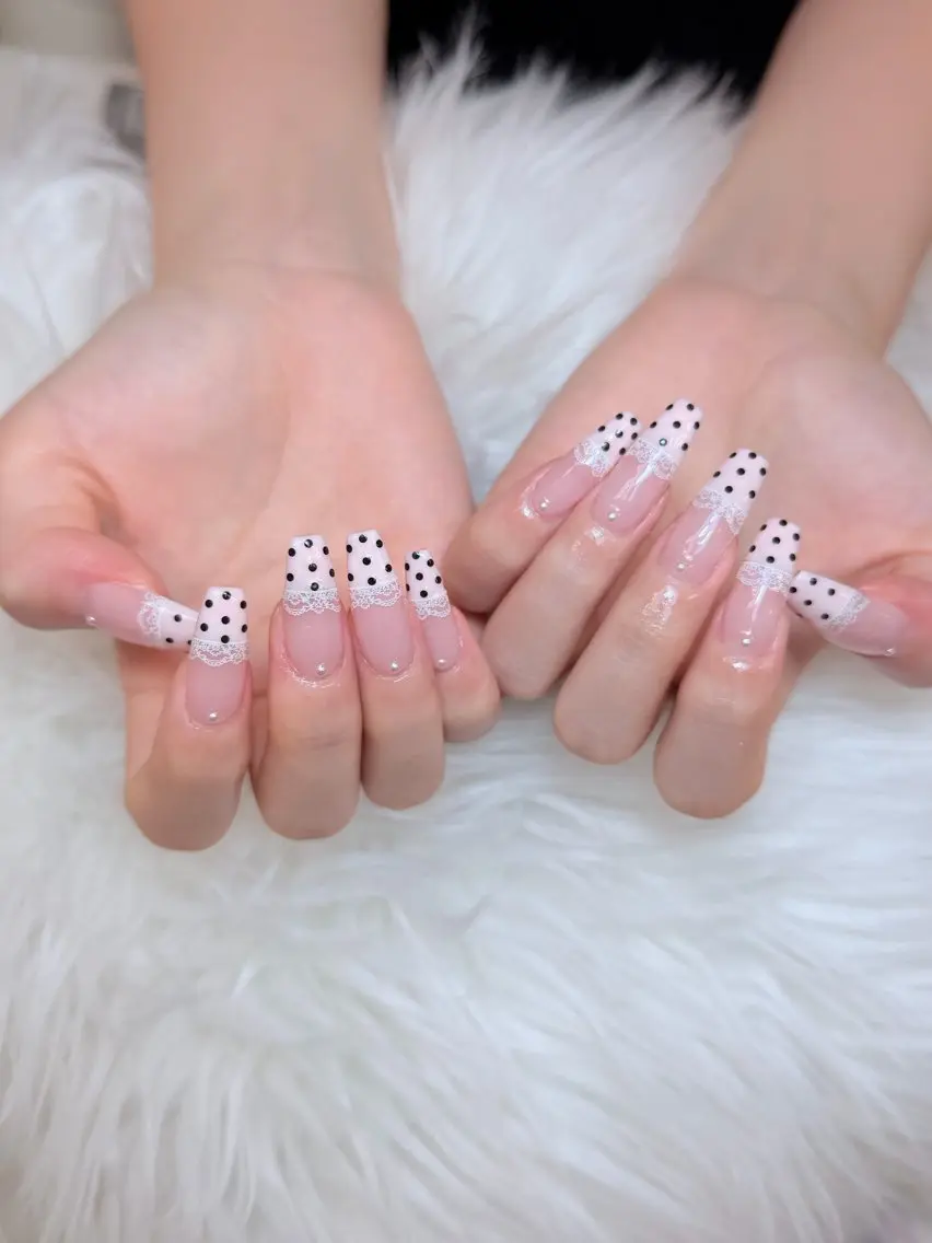 ネイル ハンドネイル ハンドケア Anh Nail 歌舞伎町のネイルデザイン