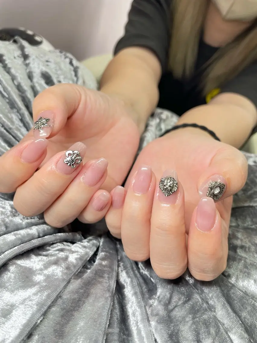 ネイル ハンドネイル Mumu眉毛,ネイル モデル募集中🪄のネイルデザイン