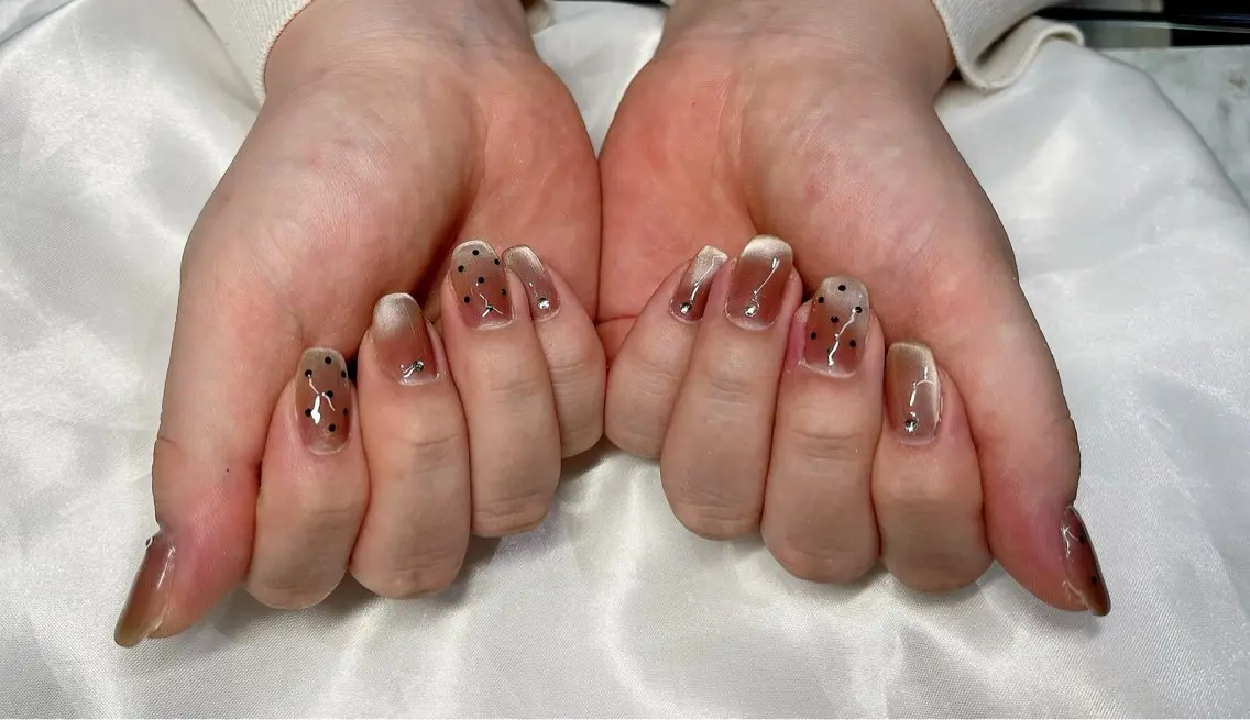 ネイル ドット マグネットネイル ハンドネイル Nail ecxia ／Reikaのネイルデザイン