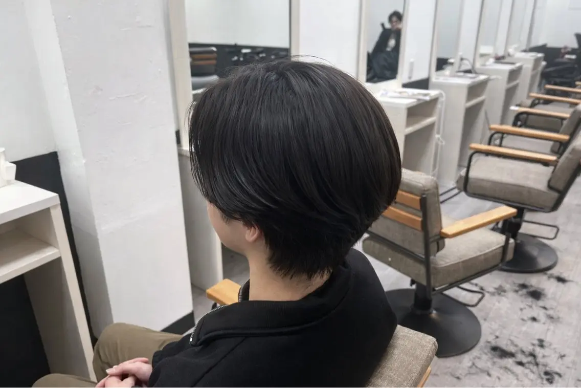 メンズ カット パーマ 艶髪カラー┊︎ レイヤーボブ🍀きりのヘアスタイル