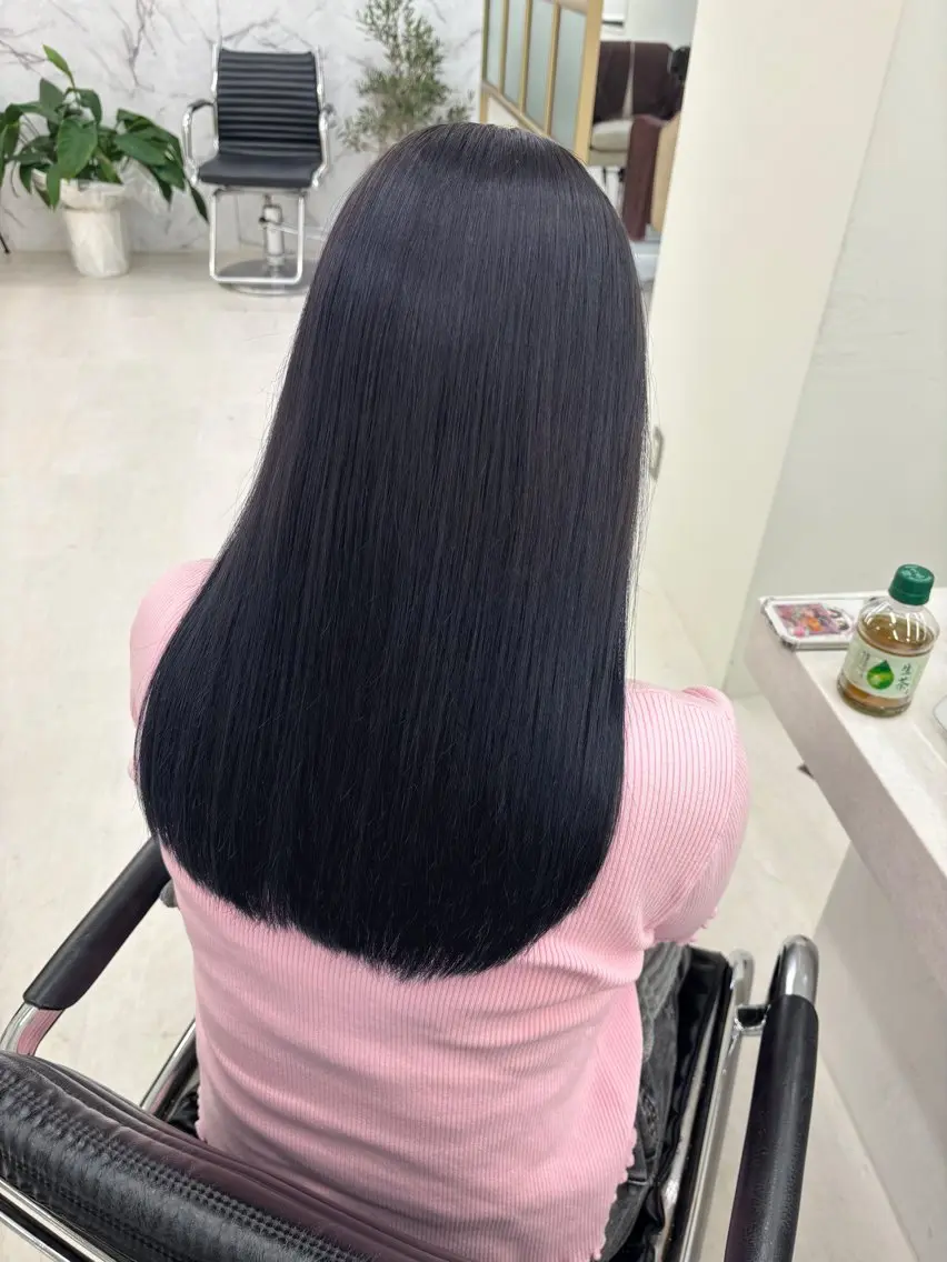 ミディアム mei / レイヤー 顔まわり 🤍のヘアスタイル