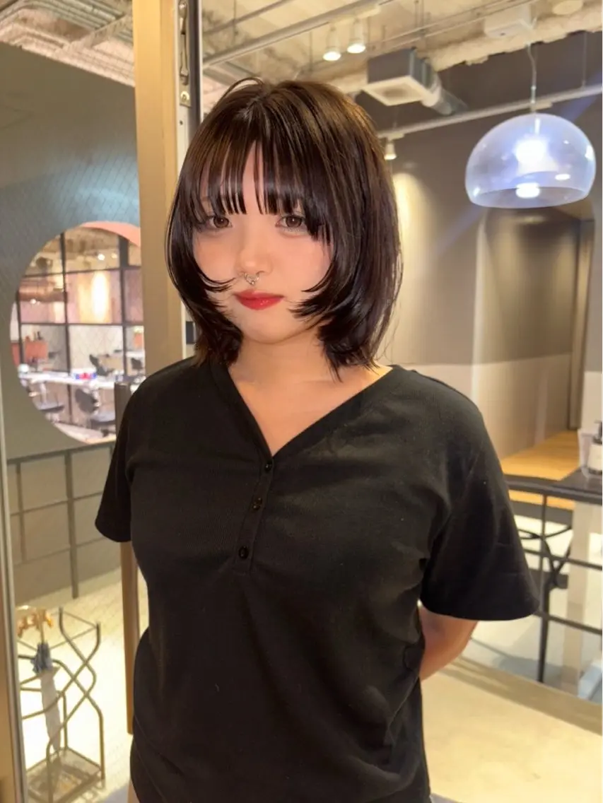 ミディアム カラー カット ヘアカラー ヨシノ マナウのヘアスタイル