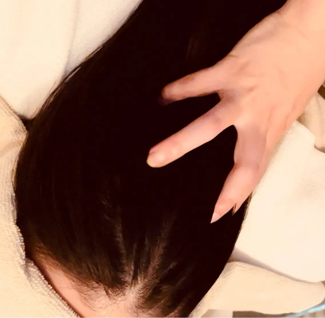 【脳疲労スッキリ💤ぐっすりリラックス】炭酸ヘッドスパ×デコルテ・首肩リンパ×ラジオ波(首肩)【45分】の写真