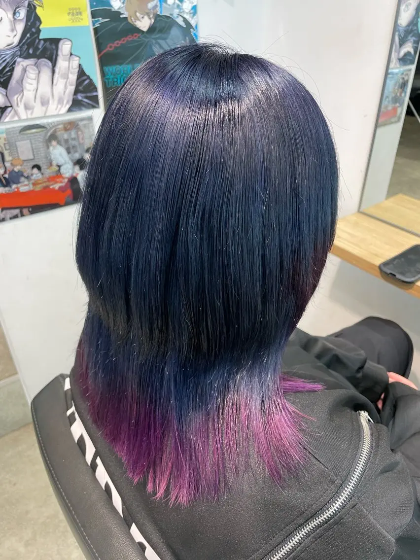セミロング カラー ボルドーカラー ネイビーカラー ウルフカット ヘアカラー トリートメント インナーカラー 推し ブリーチ  髪質改善のヘアスタイル
