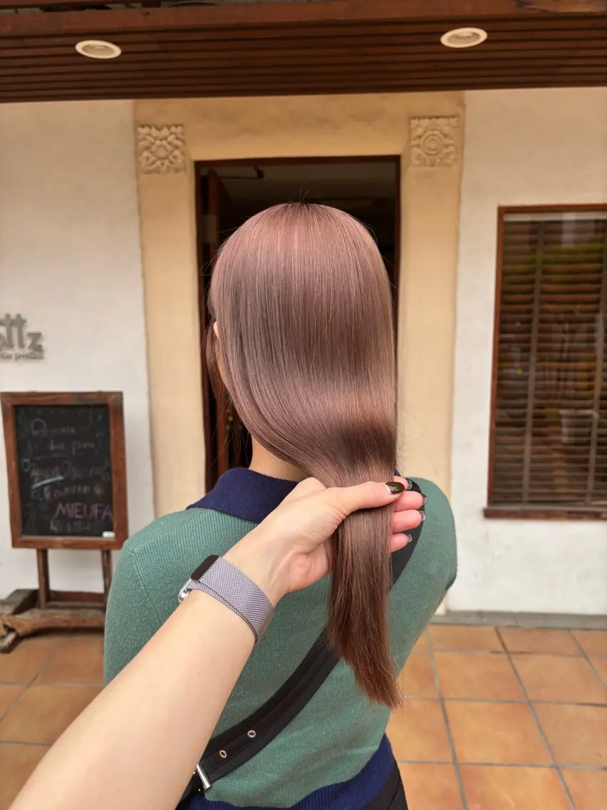 セミロング カット ヘアカラー トリートメント ヘッドスパ putri店長 和田鈴采のヘアスタイル