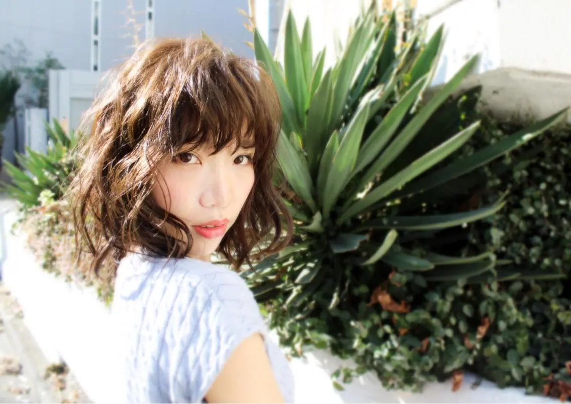 ミディアム 桑名 淳のヘアスタイル