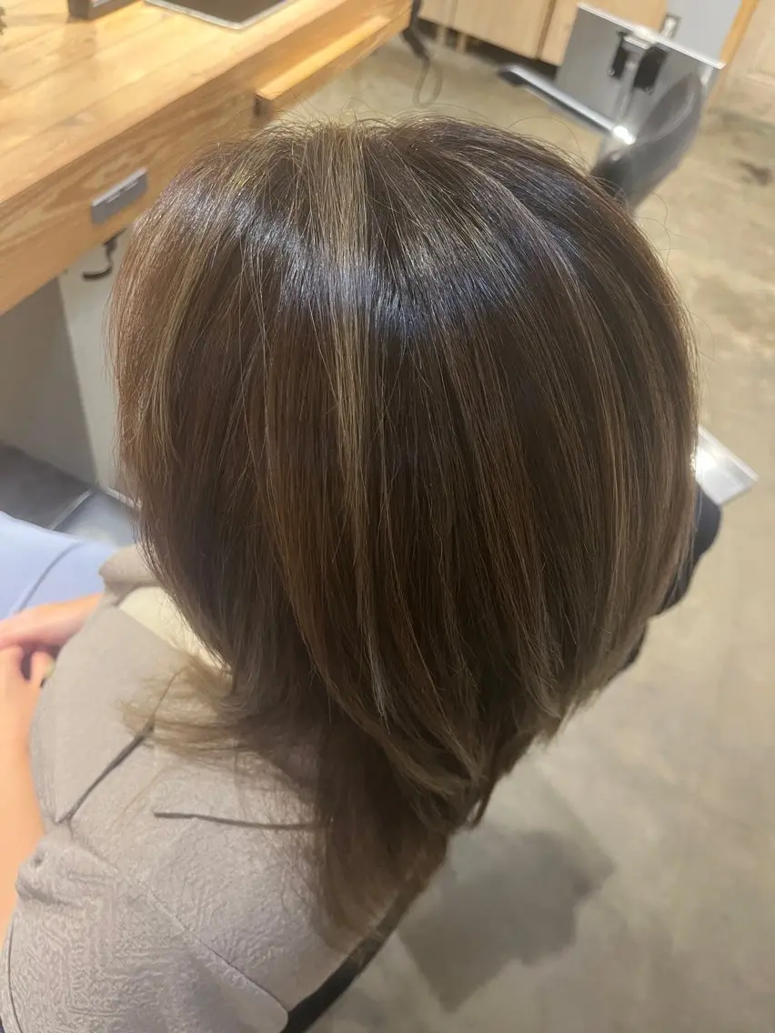 ミディアム 中村 波瑠のヘアスタイル