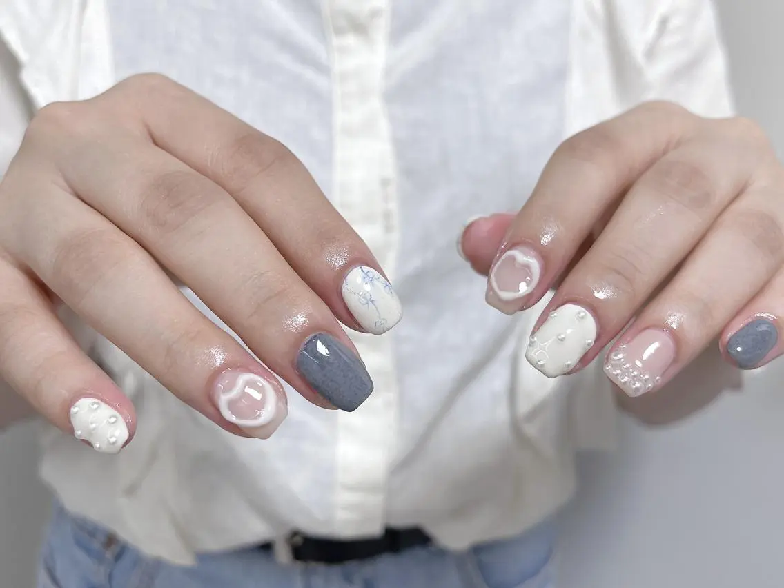 ネイル 🦋y y Nail 🤍のネイルデザイン