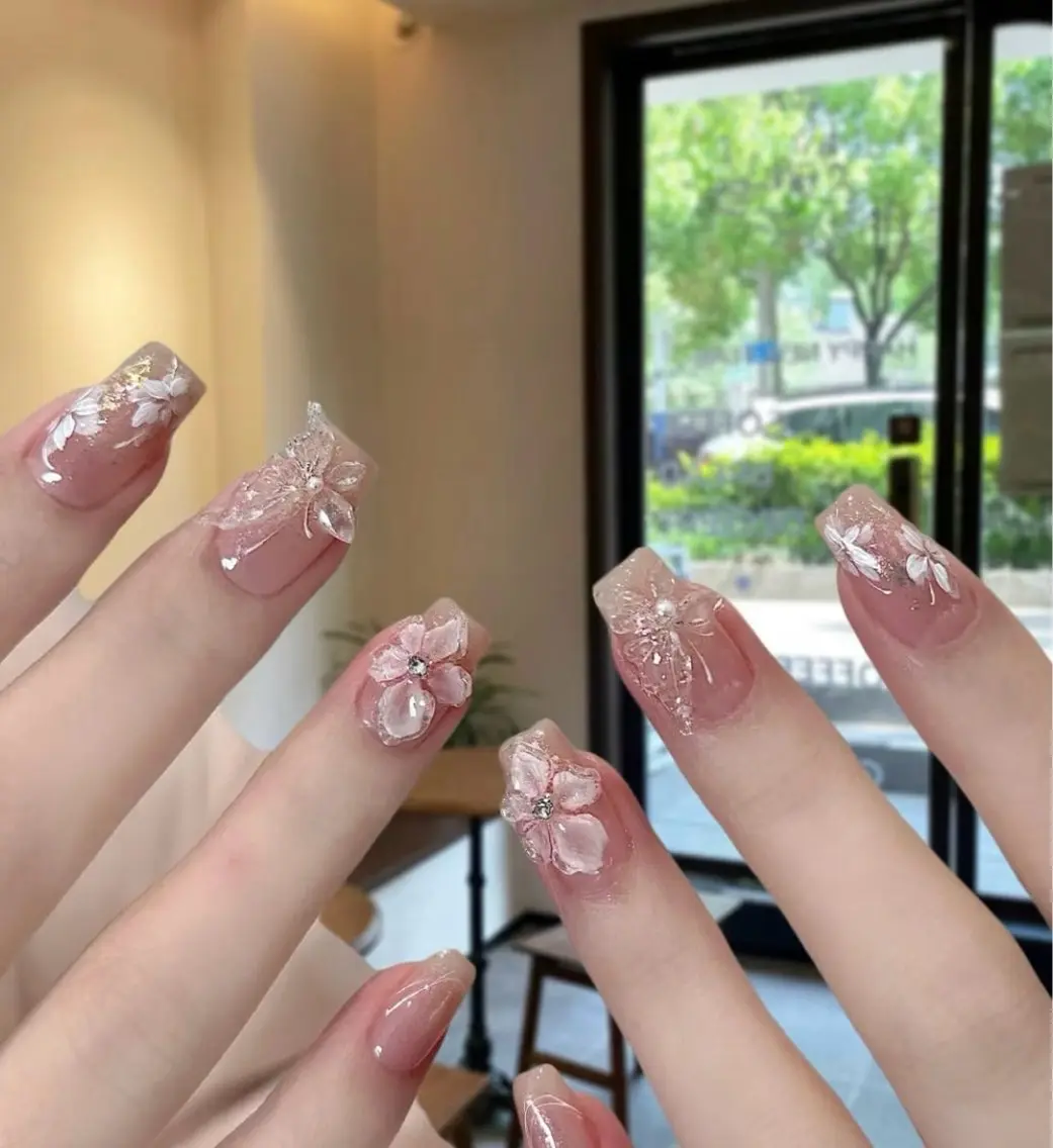 ネイル フレンチネイル ラメ(グリッター) ラメグラデーション マグネットネイル 持ち込み Unicorn Nail原宿表参道のネイルデザイン